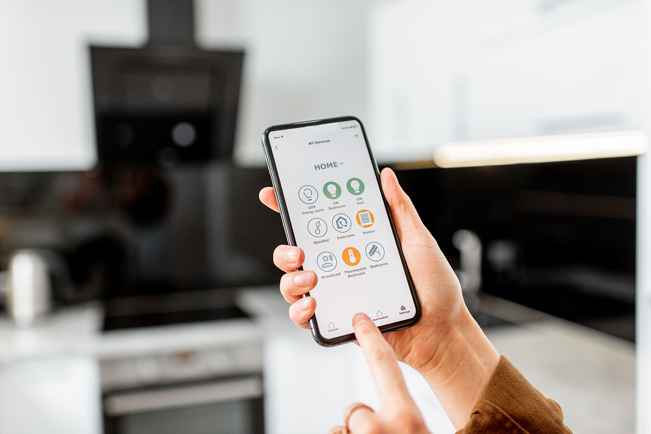 aplikacja smart home do sterowania urządzeniami w domu