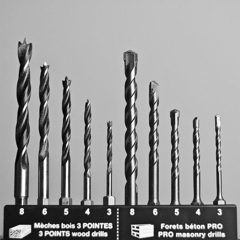 Rodzaje wierteł do drewna – wybierz narzędzie idealne dla Twojego projektu