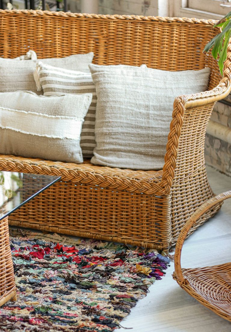 Salon w stylu boho: jak stworzyć przytulne i naturalne wnętrze
