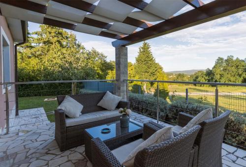 taras podłoga z kamienia